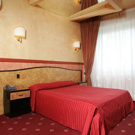 Ranch Hotel *