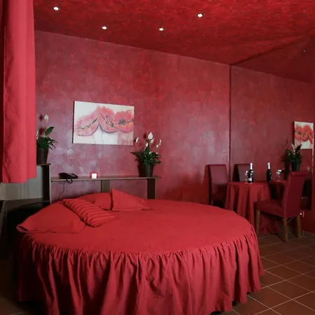 Ranch Hotel *